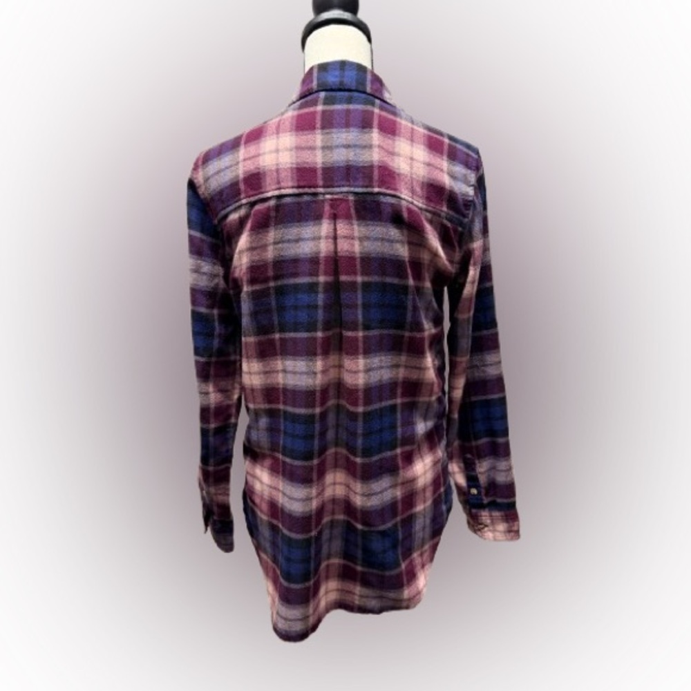 American Eagle Outfitters "Ahh-mazingly Soft" Plaid Flannel-Size Medium - Picture 3 of 5